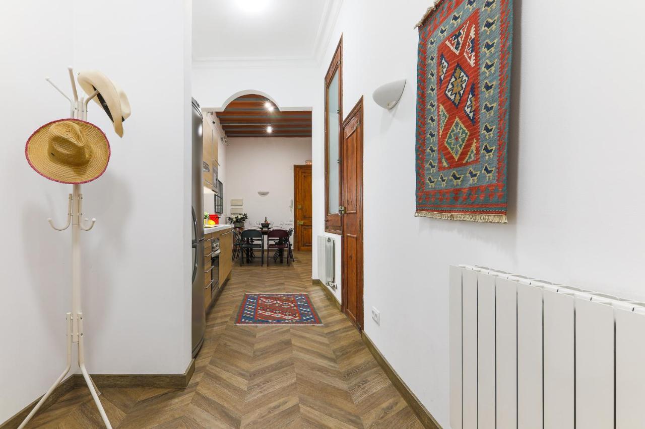 Great Spacious Apartment In The Gothic Quarter Barcelona Bagian luar foto