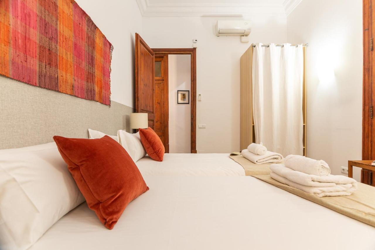 Great Spacious Apartment In The Gothic Quarter Barcelona Bagian luar foto