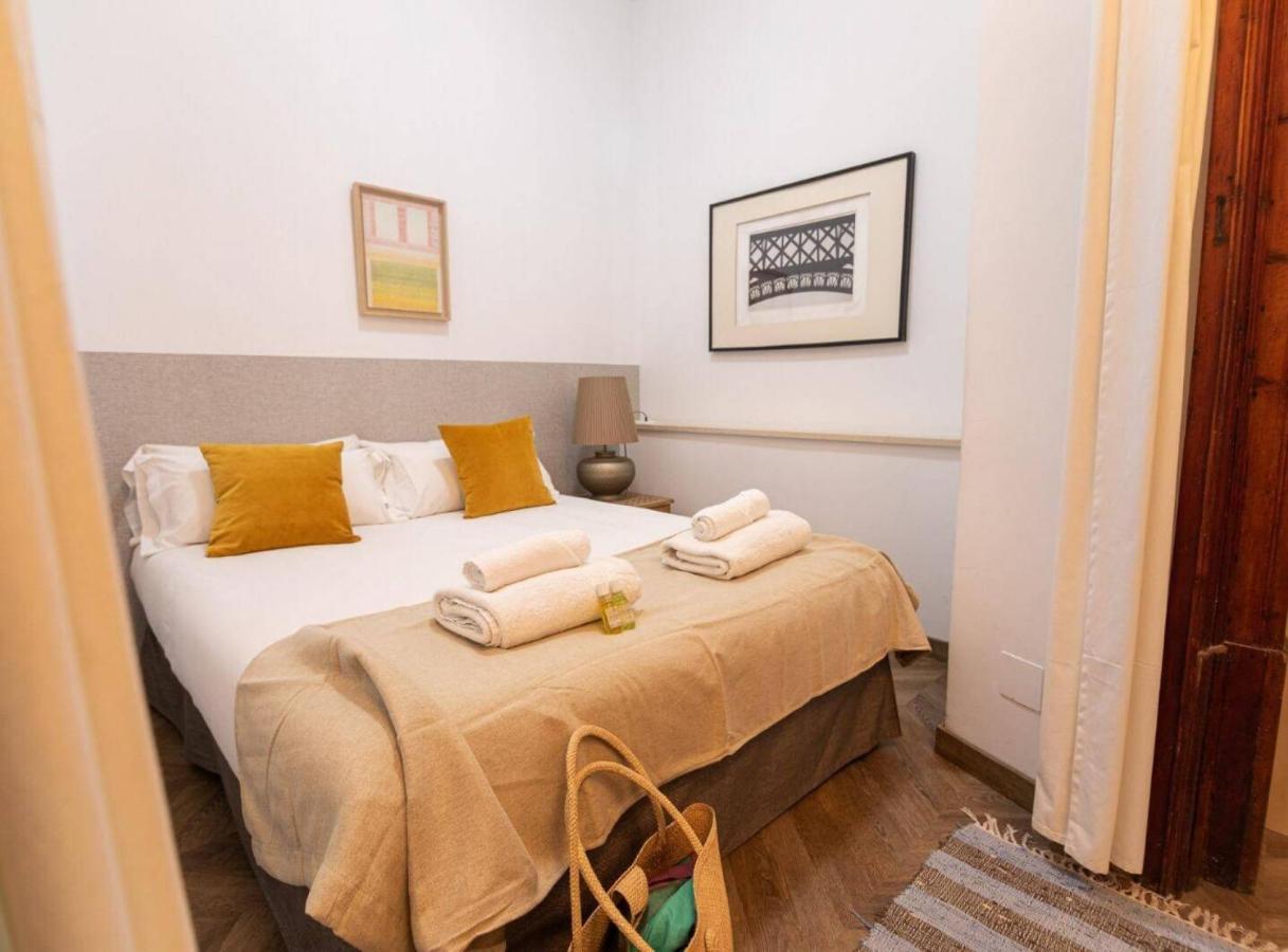 Great Spacious Apartment In The Gothic Quarter Barcelona Bagian luar foto