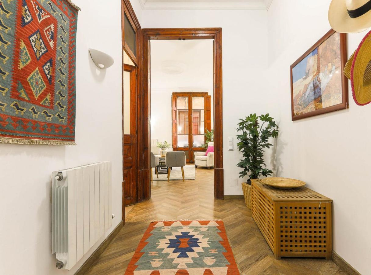 Great Spacious Apartment In The Gothic Quarter Barcelona Bagian luar foto